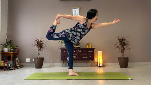 Natiê Yoga — prática de yoga em ambiente acolhedor